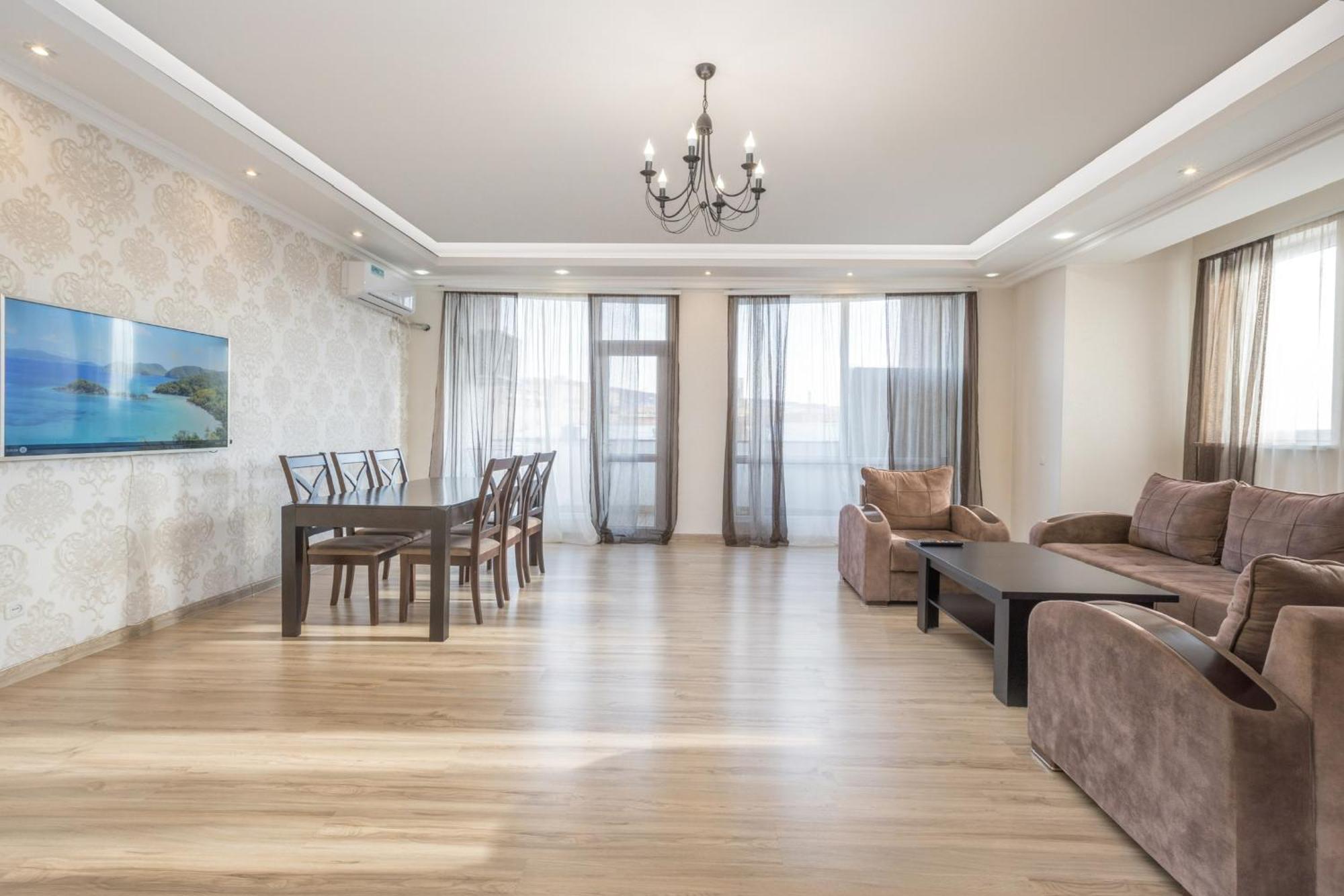 2 Bedrooms 2 Bathrooms Large And Lux Apartment Best Location يريفان المظهر الخارجي الصورة